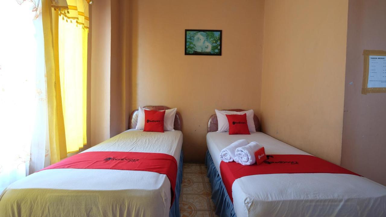 RedDoorz near Mangrove Forest Kupang Kupang  Exterior foto
